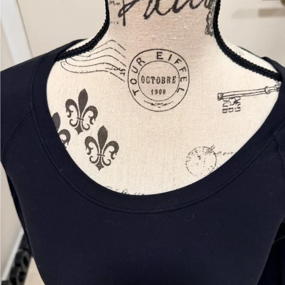 Lululemon Athletica Black Long Sleeve Shirt - Picture 4 of 7